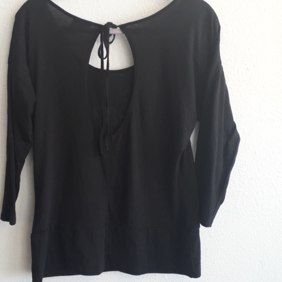 Appropriate Behavior Snow Leopard Top - Picture 5 of 6